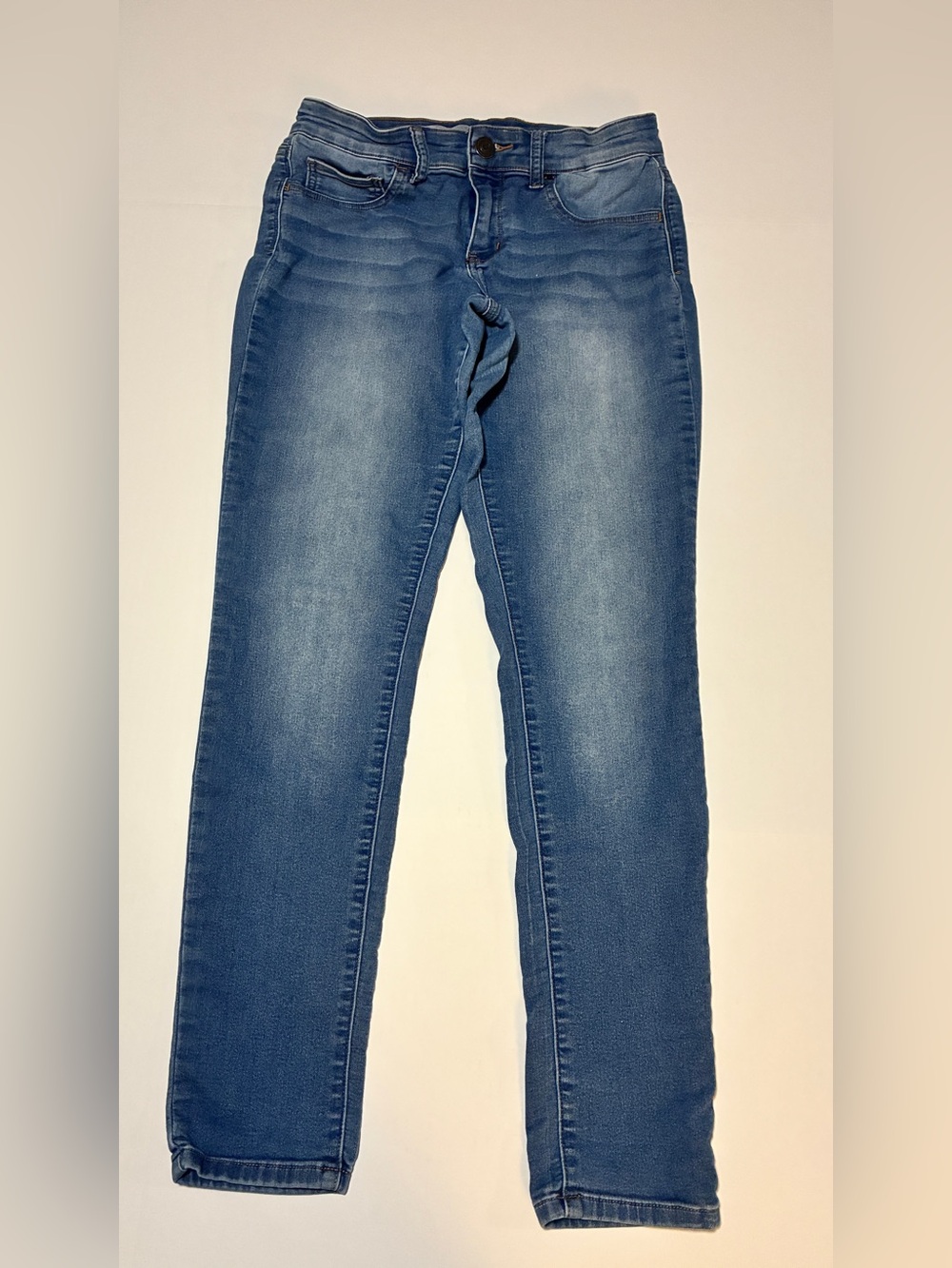 SO Women's Skinny Jeans in Light Blue Wash
